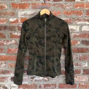 Lululemon Forme Jacket *Cuffins Savasana Camo 20cm Fatigue Green Size‎ 4